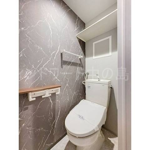 トイレ　詳細は、ウィンドワード中の島までご相談下さい。