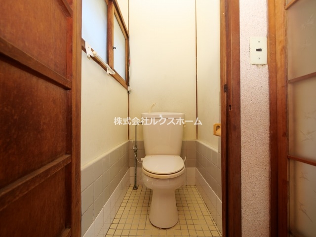 トイレ　落ち着いたトイレです