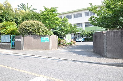 小学校　池田小学校・（小学校）まで945m