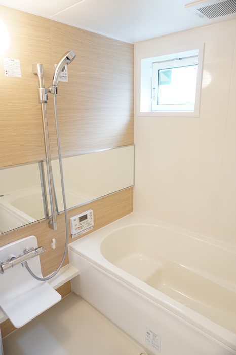 バス・シャワールーム　追い焚き機能付き