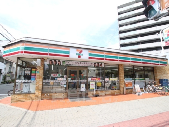 コンビニ　セブンイレブン　ハートインJR塚本駅西口店（コンビニ）まで496m