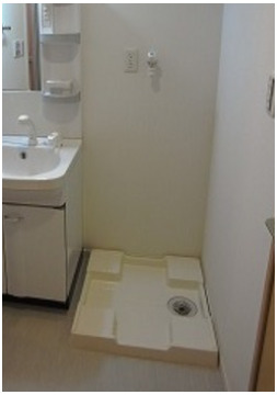 その他設備　防水パン付き室内洗濯機置場