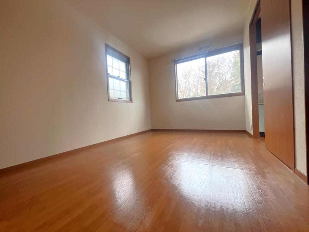 その他　※C202の画像です