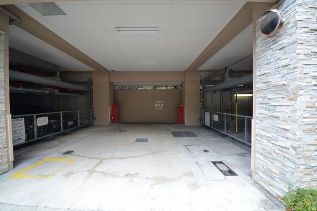 駐車場　アリス・マナーガーデン谷町　駐車場