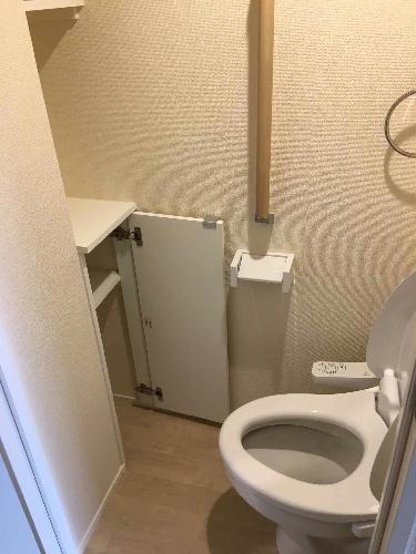 トイレ　温水洗浄便座有り