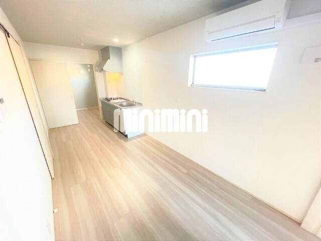 居室・リビング　同施工会社の別物件です。