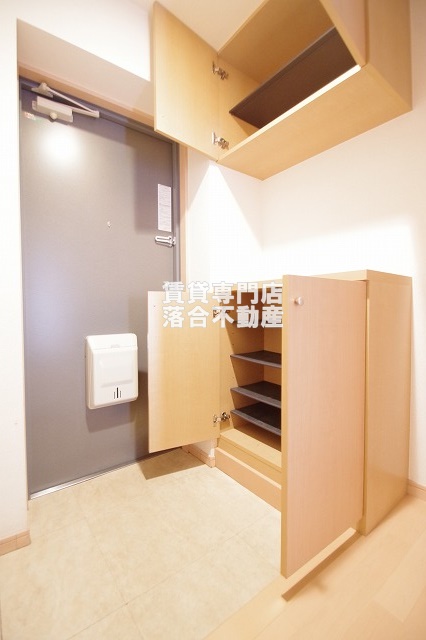 収納　シューズ収納
