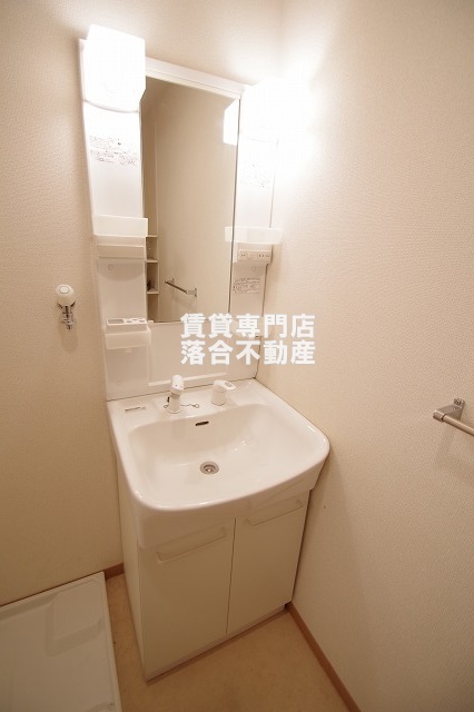 洗面設備　使いやすい独立洗面台