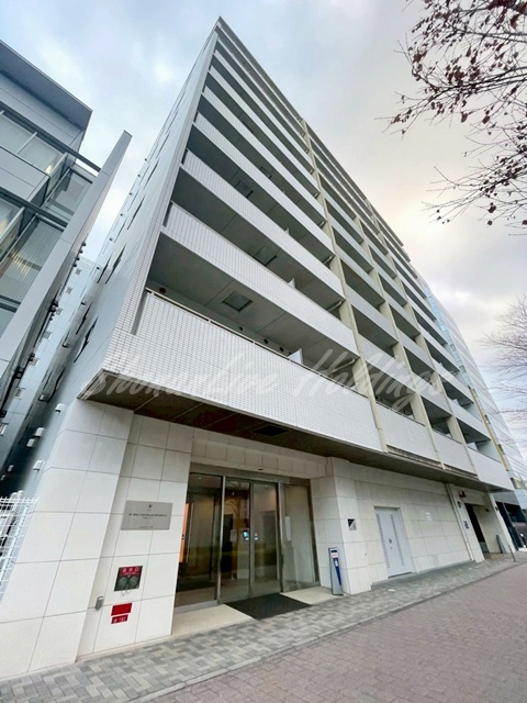 建物外観　白基調のきれいな外観♪