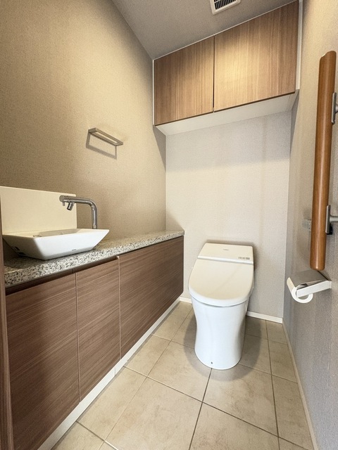 トイレ　手洗い付