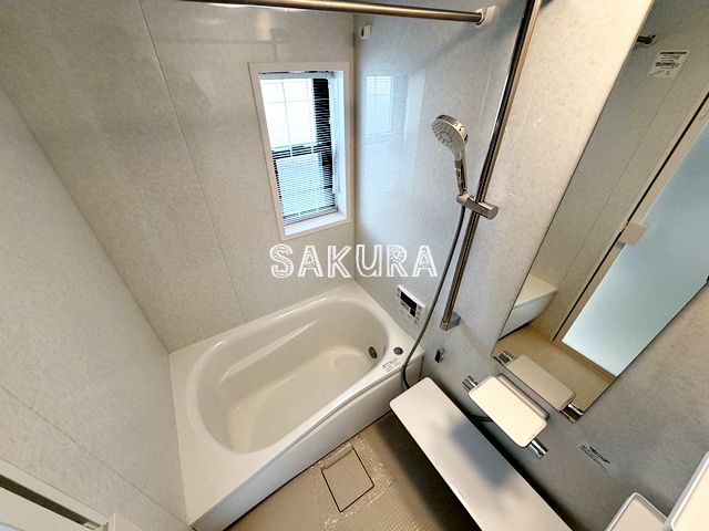 バス・シャワールーム　日々の疲れを癒すお風呂です♪