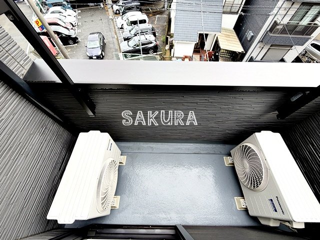 バルコニー　暖かな日差しのふりそそぐバルコニー♪