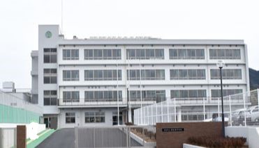 中学校　新宮東中学校（中学校）まで693m