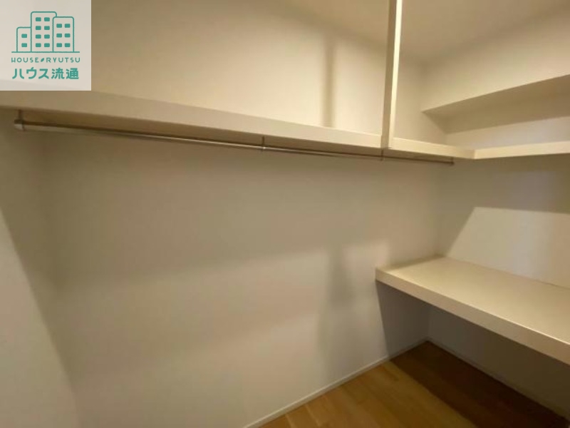 収納　ウォークインクローゼット