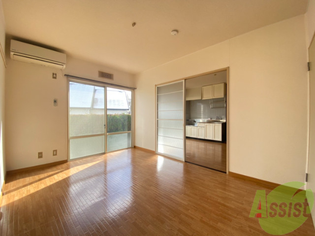 その他部屋・スペース　もう一つの６帖の洋室です。寝室にもちょうどいいですね。