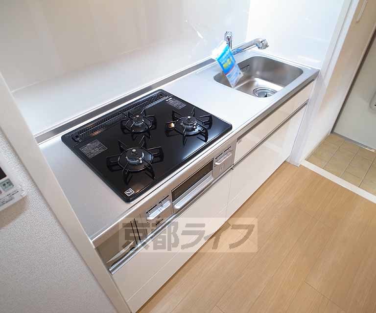 キッチン　ビッカビカです～！