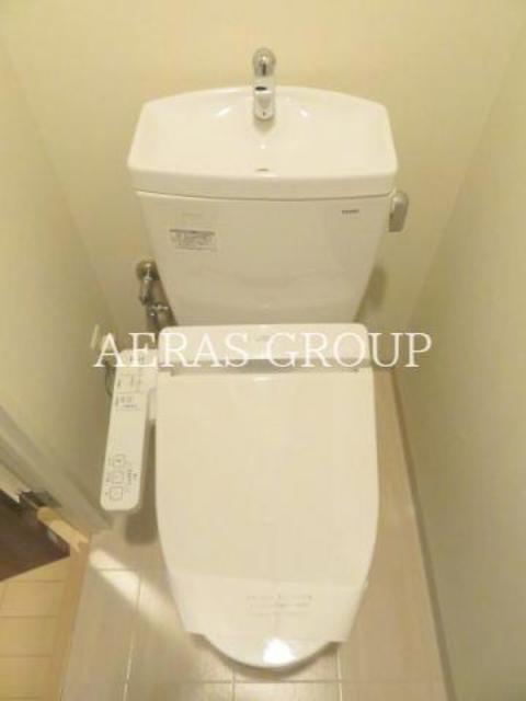 トイレ　温水洗浄便座