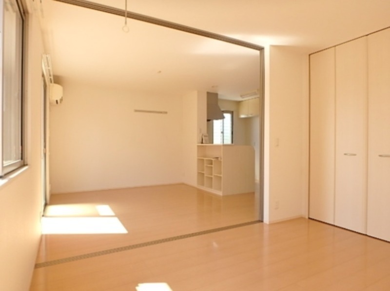 居室・リビング　図面と現状に相違がある場合には現状を優先