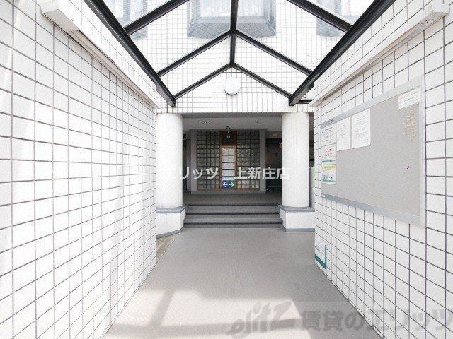 エントランス　エントランス