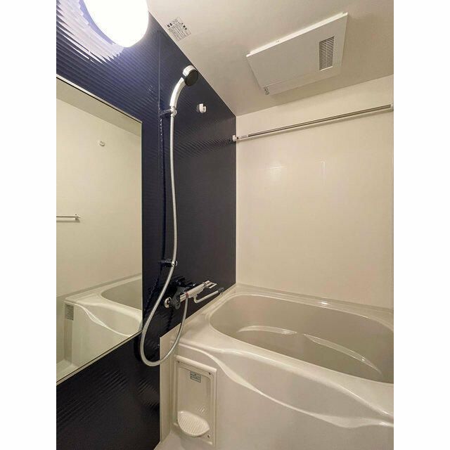 バス・シャワールーム　写真は同タイプ住居です。