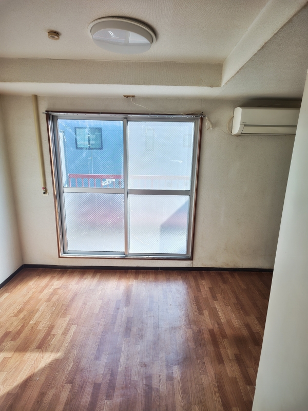 居室・リビング　室内の様子