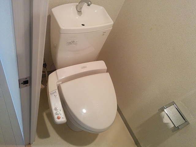 トイレ　反転タイプ