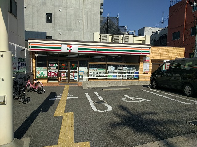 コンビニ　セブンイレブン 大阪三先1丁目店（コンビニ）まで386m