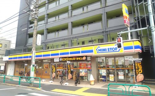 コンビニ　ミニストップ 杉並和田店（コンビニ）まで157m