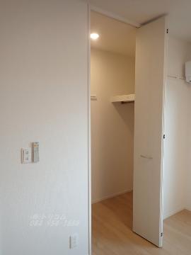 収納　ウォークインククローゼット（イメージ）