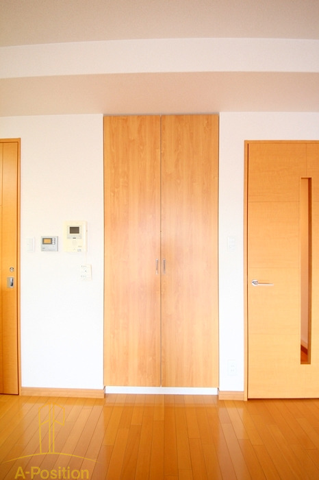 収納　リーガル江戸堀