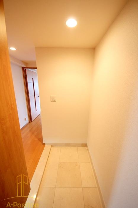 玄関　リーガル江戸堀