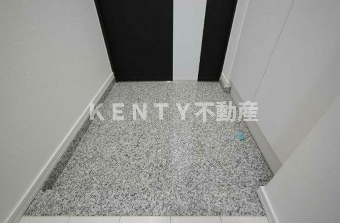 玄関　明るい玄関です