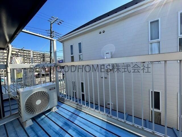 バルコニー　バルコニーも広々。天気のいい日は日光浴☆