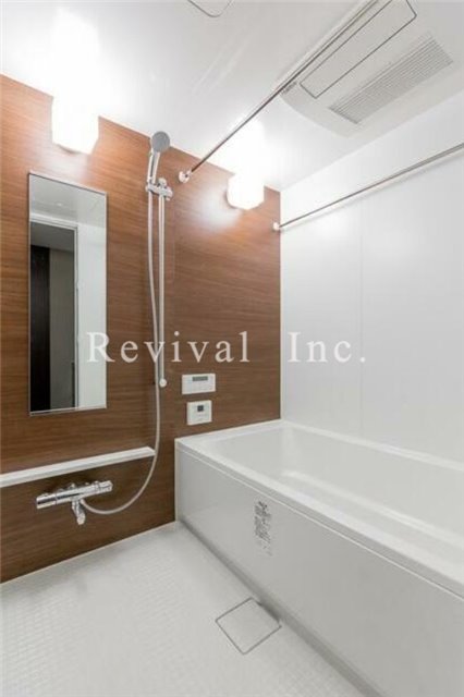 バス・シャワールーム　もちろん追い炊き浴室乾燥機完備