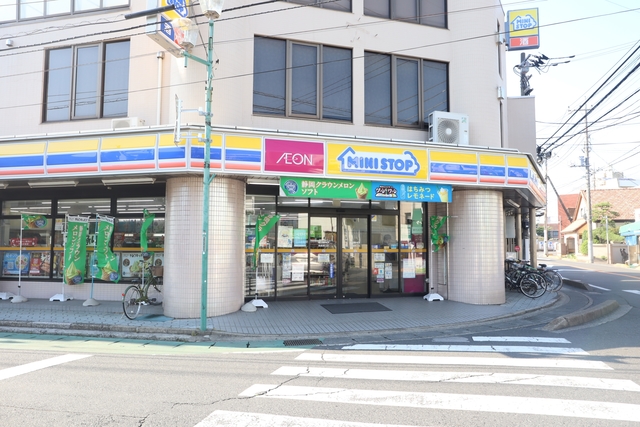 コンビニ　ミニストップ馬橋東口店（コンビニ）まで39m
