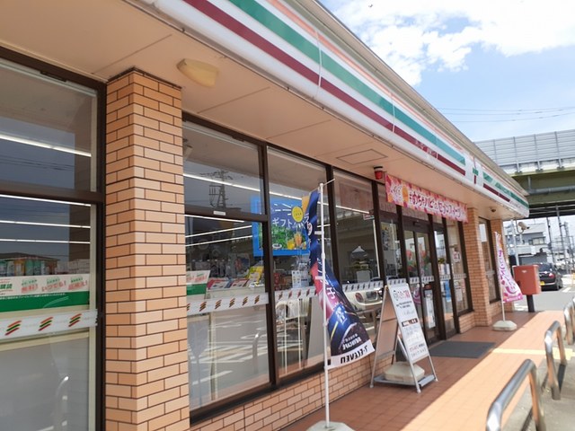 コンビニ　セブンイレブン幸手緑台店（コンビニ）まで711m