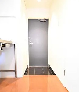 玄関　写真は別号室です。現況優先になります。