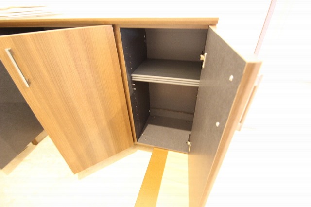収納　同物件別号室のものです。