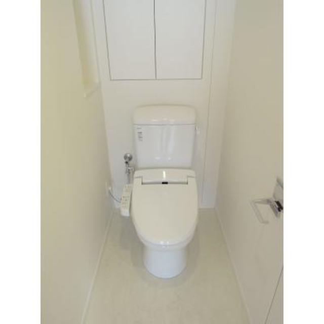 トイレ　※写真は同タイプ住戸です。