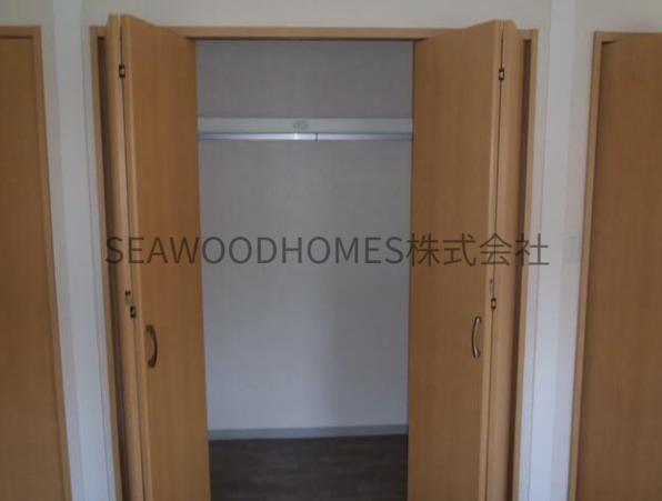 収納　収納が広く、お洋服や荷物が多い方も安心のサイズです！