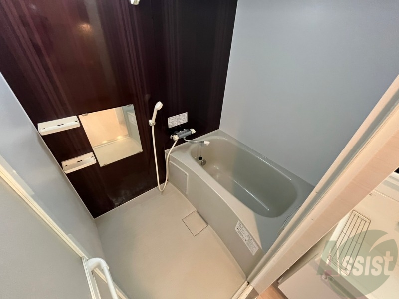 バス・シャワールーム　お風呂になります。一日の疲れを癒してくださいね。