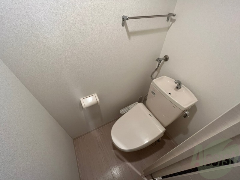 トイレ　ウォシュレット機能がついたトイレ。安心して使用できますね。