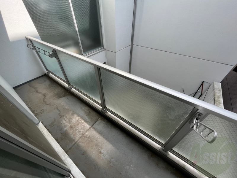 バルコニー　バルコニーです。洗濯物を干したり一息ついたりできますね！