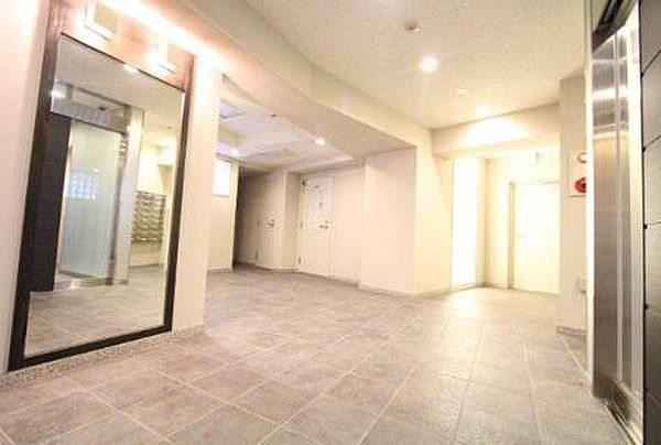 ロビー　落ち着いたロビーです