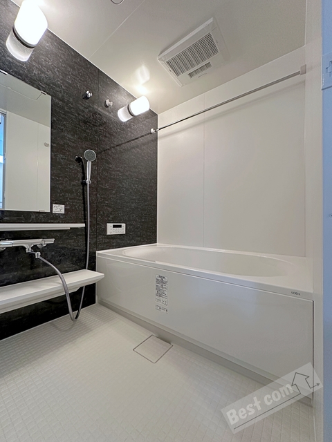 バス・シャワールーム　追い焚き付で寒い日も温まります♪