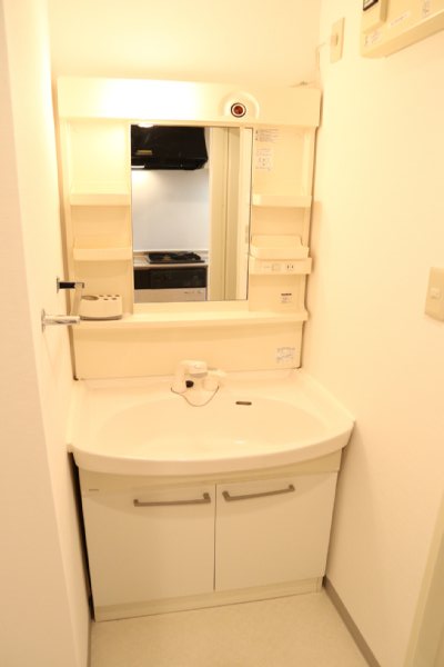 洗面設備　忙しい朝には欠かせない洗面所です