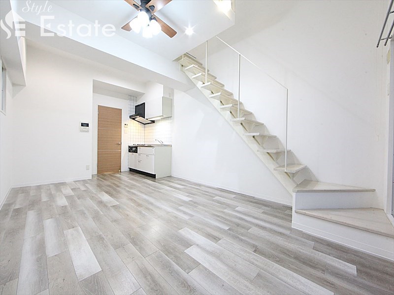 居室・リビング　内装