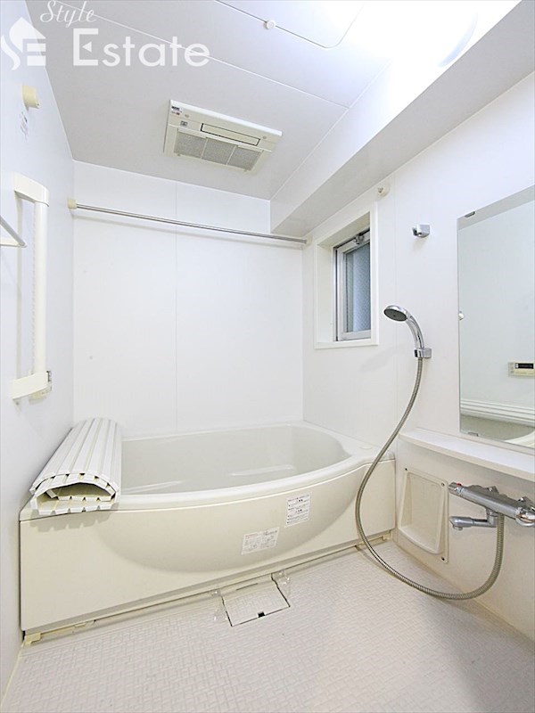 バス・シャワールーム　バスルーム