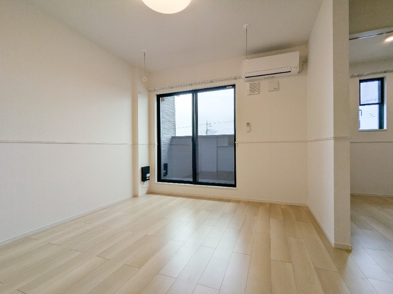 居室・リビング　図面と現状に相違がある場合には現状を優先