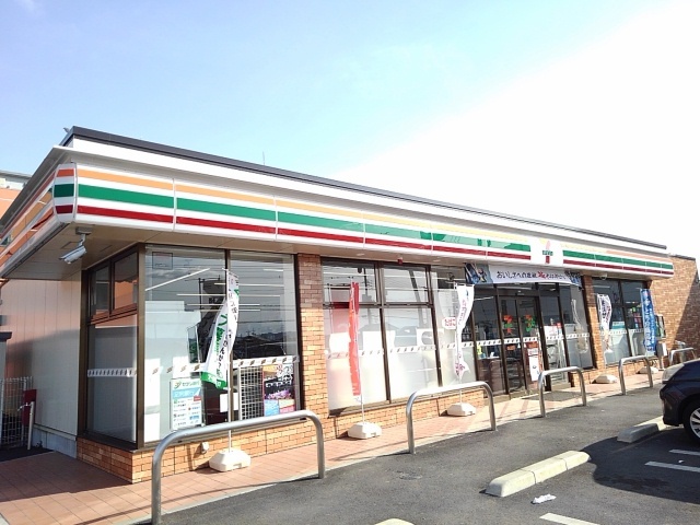 コンビニ　セブン－イレブン　栃木川原田町店（コンビニ）まで607m